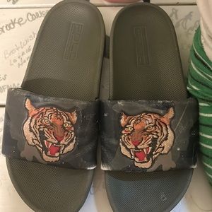 Polo Ralph Lauren slides with tiger